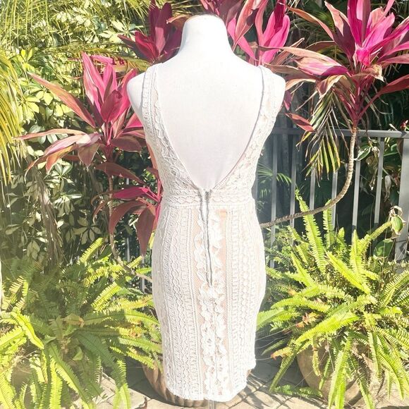 Selfie Leslie Crochet Lace Overlay Mini Dress - Picture 5 of 8